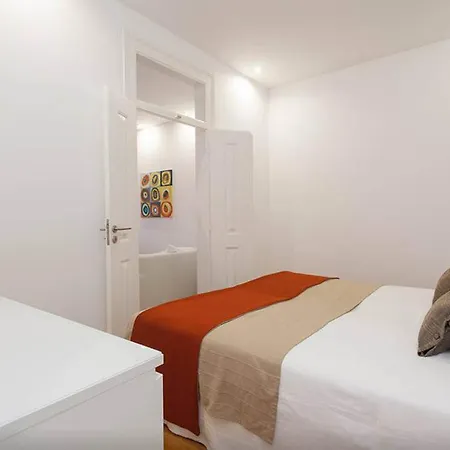 Апартаменты Design Duplex Ba/ Chiado *