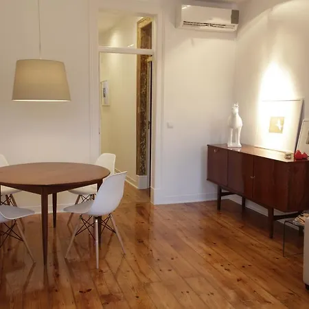 דירה Design Duplex Ba/ Chiado *