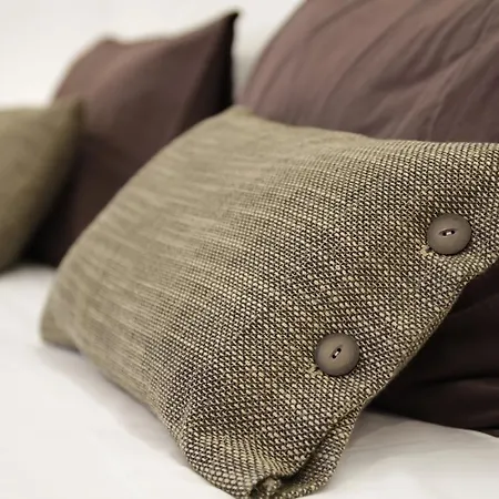 Design Duplex Ba/ Chiado Апартаменты *