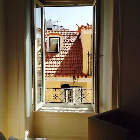 דירה Design Duplex Ba/ Chiado *