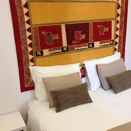 Design Duplex Ba/ Chiado Апартаменты Лиссабон